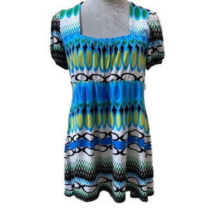 EUC Retro Pattern Medium top